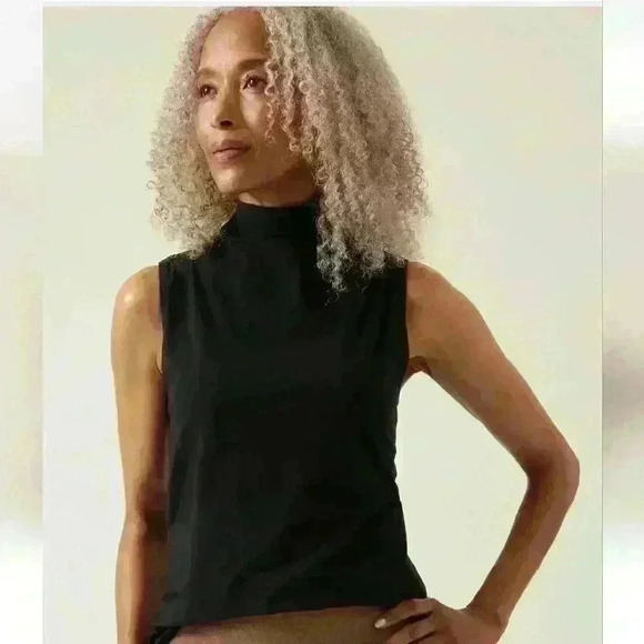 Athleta Outbound Tank Size small in black - Picture 1 of 3
